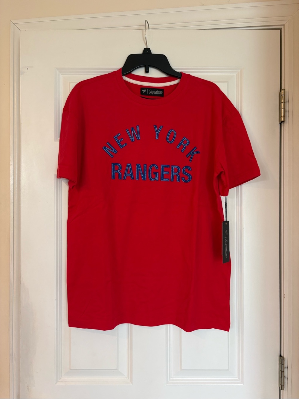 NWT Signature New York Rangers Red T-Shirt with Blue Stitched lettering Size M
